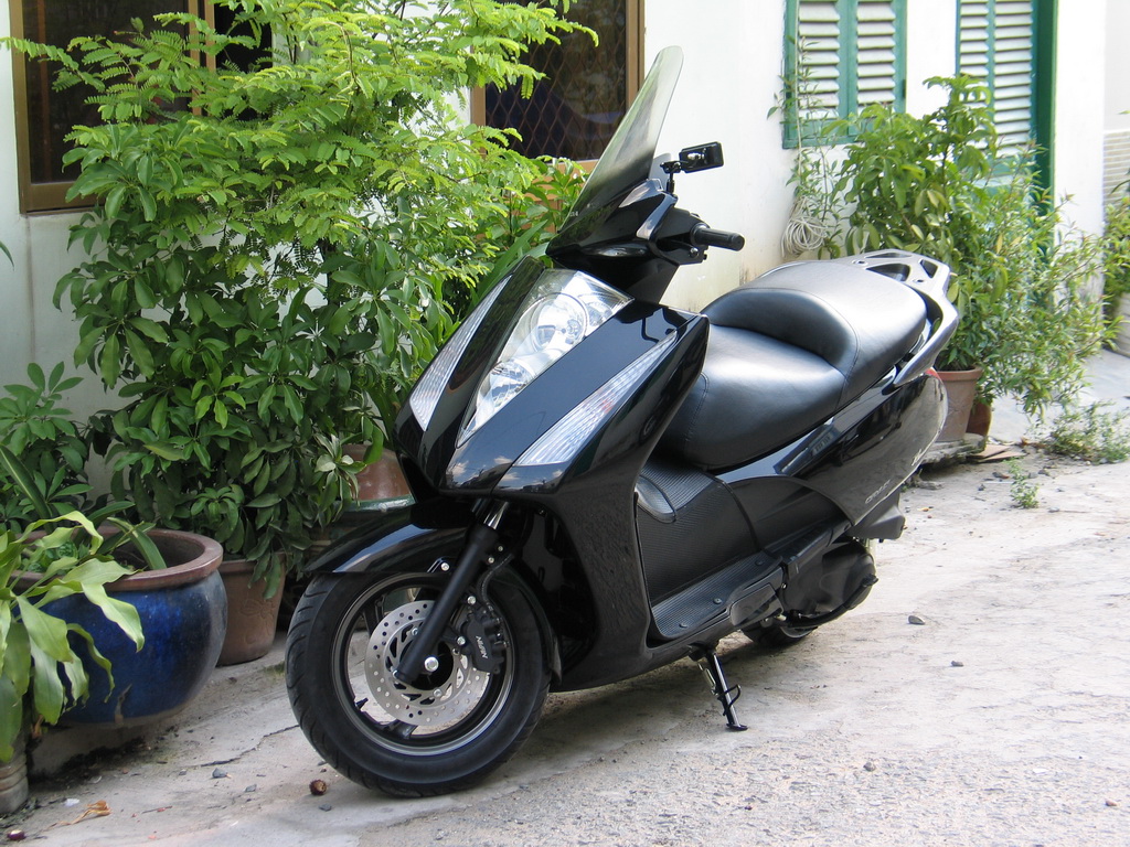 Bán xe ga Honda Pantheon 150 phun xăng điện tử